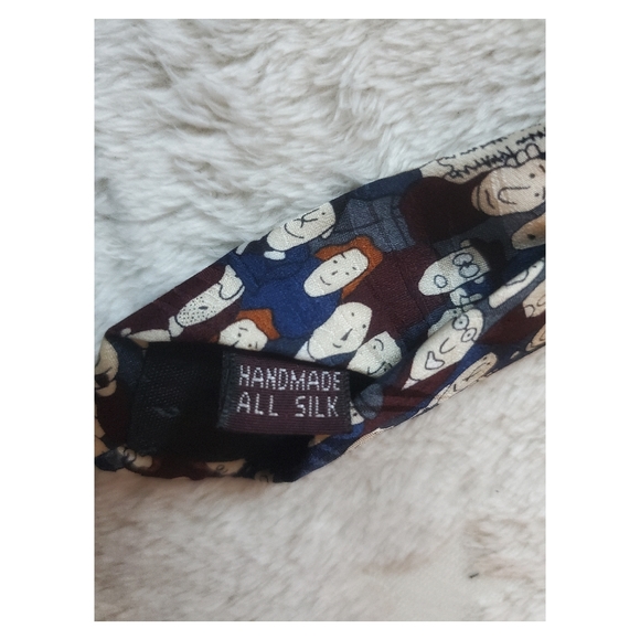 Meusem artifacts handmade silk tie - Picture 2 of 6